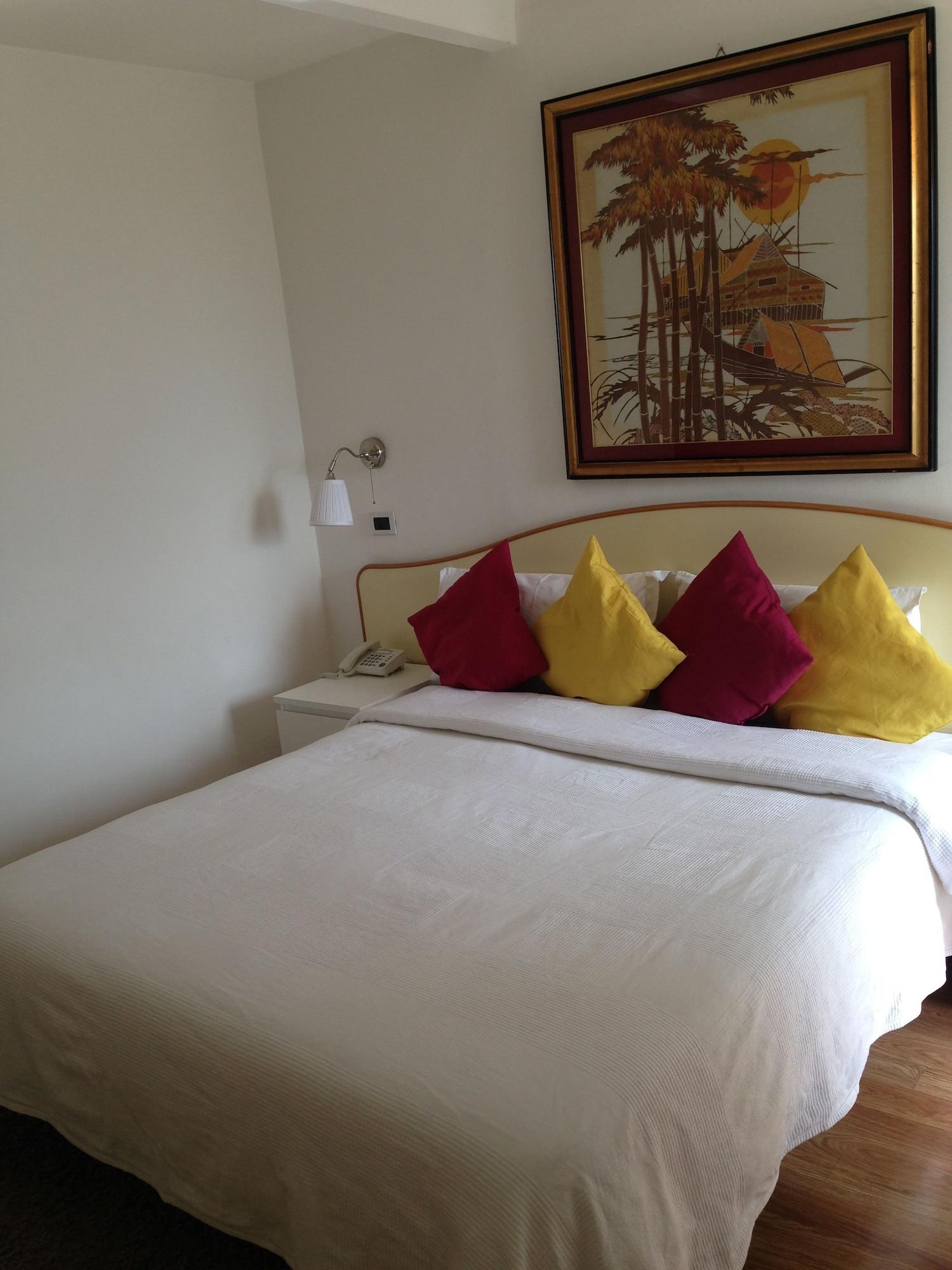 Villa Greta Hotel Rooms & Suites Таормина Екстериор снимка